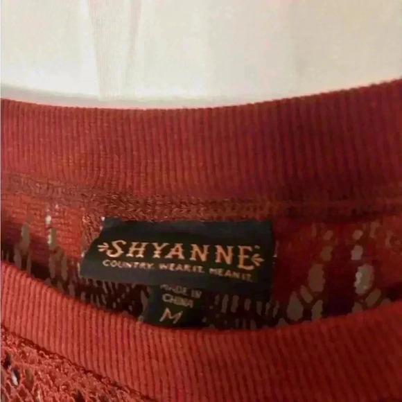 Womens size medium Shyanne brand velour sweater, #I600 - Picture 3 of 5